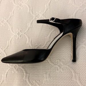 White House Black Market Black Heels | Size 9